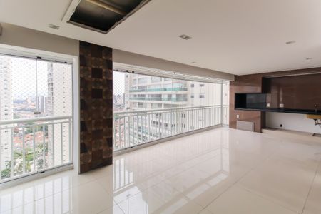 Apartamento à venda com 201m², 3 quartos e 4 vagasVaranda