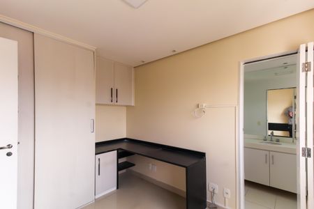 Apartamento à venda com 201m², 3 quartos e 4 vagasQuarto 1 - Suíte