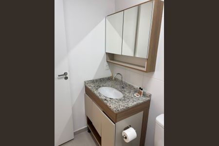 Banheiro de apartamento à venda com 1 quarto, 25m² em Jardim Paulista, São Paulo