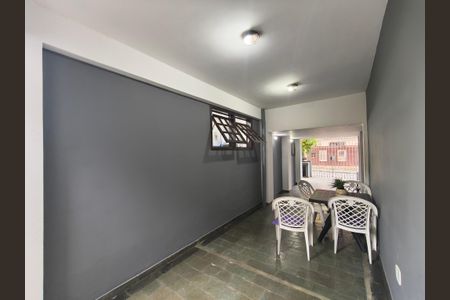 Casa de condomínio à venda com 180m², 4 quartos e 2 vagas Casa de condomínio à venda com 180m², 4 quartos e 2 vagasÁrea comum