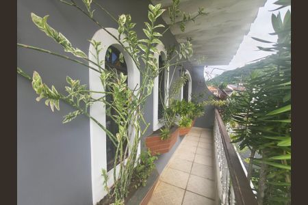 Casa de condomínio à venda com 180m², 4 quartos e 2 vagas Casa de condomínio à venda com 180m², 4 quartos e 2 vagasÁrea comum
