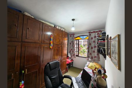 Casa de condomínio à venda com 180m², 4 quartos e 2 vagas Casa de condomínio à venda com 180m², 4 quartos e 2 vagasQuarto 3