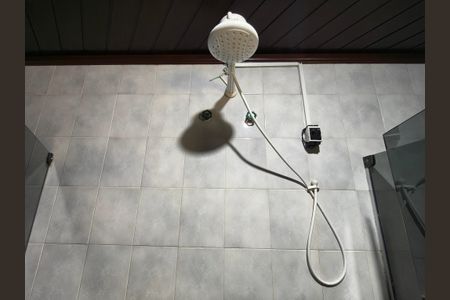 Casa de condomínio à venda com 180m², 4 quartos e 2 vagas Casa de condomínio à venda com 180m², 4 quartos e 2 vagasBanheiro Suíte