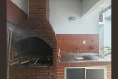 Casa de condomínio à venda com 180m², 4 quartos e 2 vagas Casa de condomínio à venda com 180m², 4 quartos e 2 vagasÁrea comum