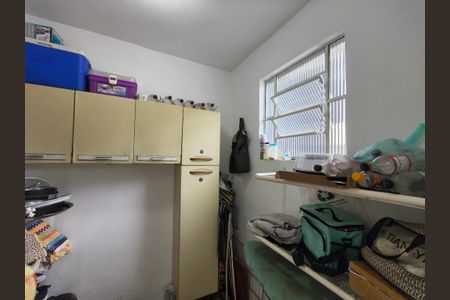 Casa de condomínio à venda com 180m², 4 quartos e 2 vagas Casa de condomínio à venda com 180m², 4 quartos e 2 vagasDespensa