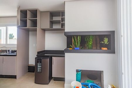 Cozinha de casa para alugar com 3 quartos, 350m² em Jardim Sabará, Porto Alegre