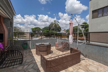 Apartamento à venda com 263m², 4 quartos e 4 vagasCobertura