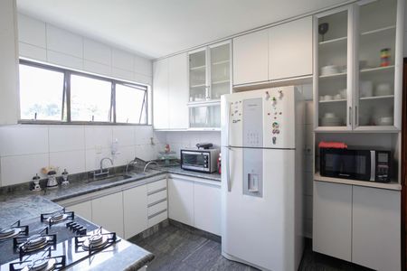 Apartamento à venda com 263m², 4 quartos e 4 vagasCozinha
