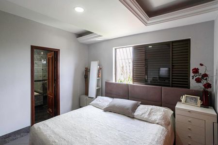 Apartamento à venda com 263m², 4 quartos e 4 vagasCobertura - Suíte 2