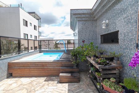 Apartamento à venda com 263m², 4 quartos e 4 vagasCobertura