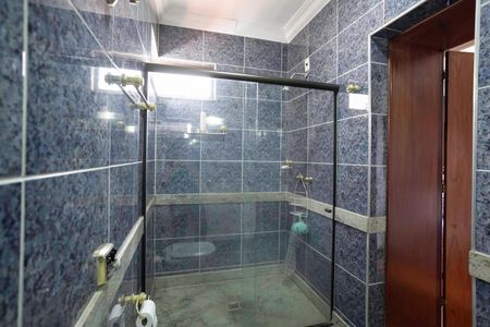 Apartamento à venda com 263m², 4 quartos e 4 vagasBanheiro da suíte 1