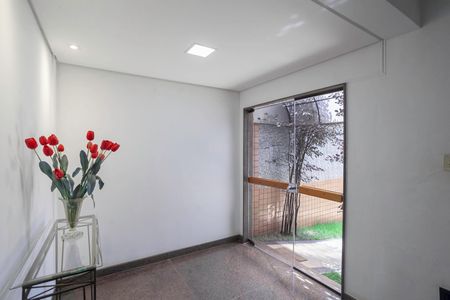 Apartamento à venda com 263m², 4 quartos e 4 vagasHall social