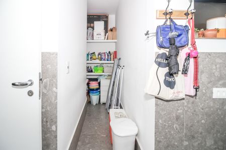 Apartamento à venda com 145m², 3 quartos e 1 vagaÁrea de Serviço