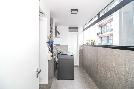 Apartamento à venda com 145m², 3 quartos e 1 vagaÁrea de Serviço