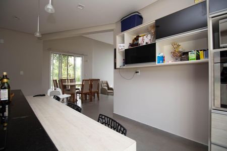 Casa de condomínio para alugar com 250m², 3 quartos e 2 vagasCozinha