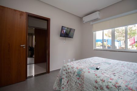 Casa de condomínio para alugar com 250m², 3 quartos e 2 vagasSuíte 2