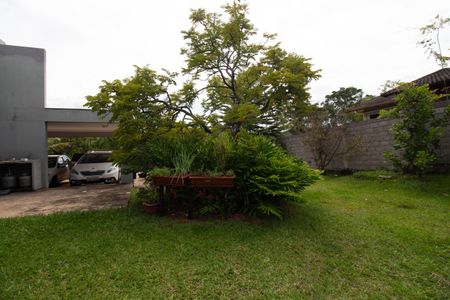 Casa de condomínio para alugar com 250m², 3 quartos e 2 vagasQuintal