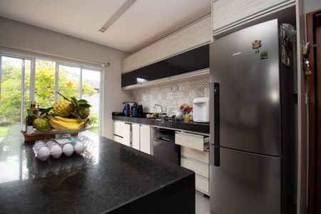 Casa de condomínio para alugar com 250m², 3 quartos e 2 vagasCozinha