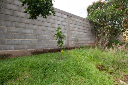 Casa de condomínio para alugar com 250m², 3 quartos e 2 vagasQuintal