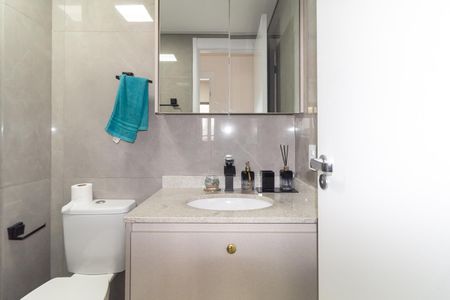 Apartamento à venda com 65m², 2 quartos e 1 vagaBanheiro 2