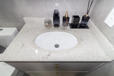 Apartamento à venda com 65m², 2 quartos e 1 vagaBanheiro 2