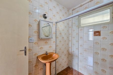 Banheiro  de apartamento à venda com 3 quartos, 75m² em Centro, Belo Horizonte