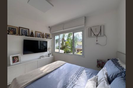 Casa de condomínio à venda com 282m², 4 quartos e 5 vagasSuíte 2