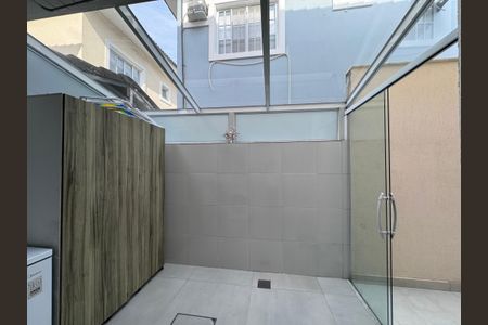 Casa de condomínio à venda com 282m², 4 quartos e 5 vagasÁrea de Serviço