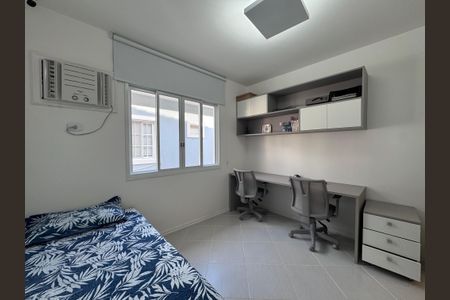 Casa de condomínio à venda com 282m², 4 quartos e 5 vagasQuarto 1