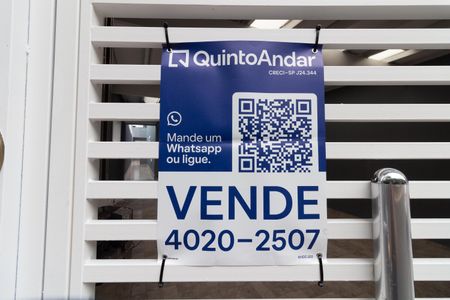 Casa à venda com 161m², 3 quartos e 2 vagas Casa à venda com 161m², 3 quartos e 2 vagasPlaca do QuintoAndar