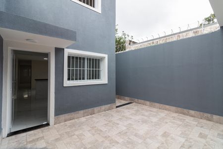 Casa à venda com 161m², 3 quartos e 2 vagas Casa à venda com 161m², 3 quartos e 2 vagasÁrea de Serviço