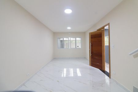Casa à venda com 161m², 3 quartos e 2 vagas Casa à venda com 161m², 3 quartos e 2 vagasSala