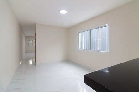 Casa à venda com 161m², 3 quartos e 2 vagas Casa à venda com 161m², 3 quartos e 2 vagasSala de Jantar