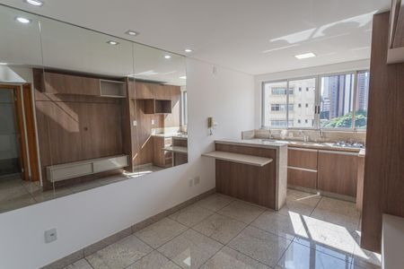 Sala de apartamento para alugar com 1 quarto, 40m² em Savassi, Belo Horizonte