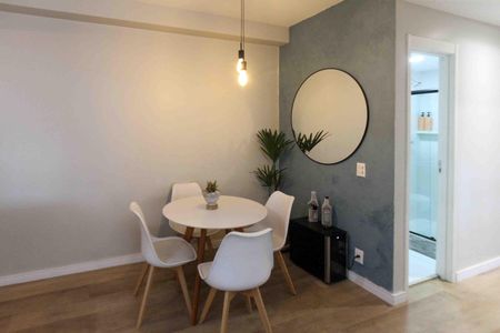 Apartamento para alugar com 73m², 2 quartos e 1 vaga