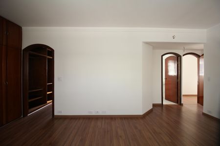 Casa à venda com 500m², 5 quartos e 4 vagasSuite 1