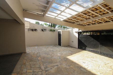 Casa para alugar com 500m², 5 quartos e 4 vagasGaragem 