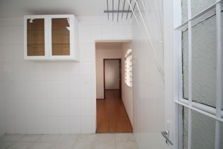 Casa à venda com 500m², 5 quartos e 4 vagasCasa do caseiro - Cozinha