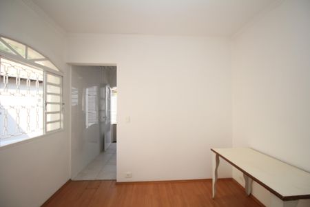 Casa à venda com 500m², 5 quartos e 4 vagasCasa do caseiro - Sala