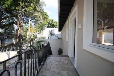 Casa à venda com 500m², 5 quartos e 4 vagasSacada