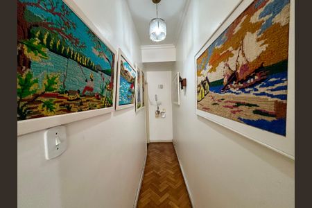 Apartamento para alugar com 250m², 3 quartos e 1 vagaSala - corredor de acesso