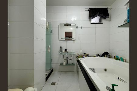 Apartamento para alugar com 250m², 3 quartos e 1 vagaSuíte - banheiro