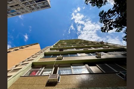 Apartamento para alugar com 250m², 3 quartos e 1 vagaFachada