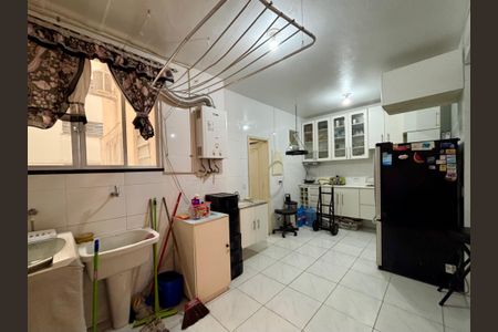 Apartamento para alugar com 250m², 3 quartos e 1 vagaÁrea de serviço 