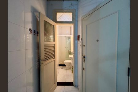 Apartamento para alugar com 250m², 3 quartos e 1 vagaÁrea de serviço - banheiro