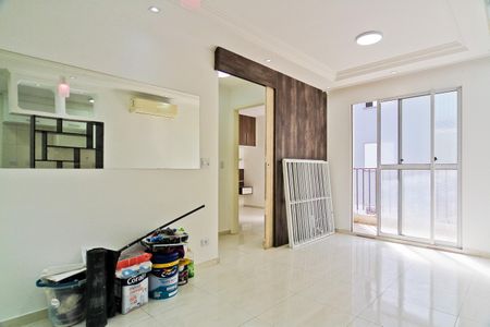 Sala de apartamento para alugar com 2 quartos, 50m² em Jardim do Tiro, São Paulo