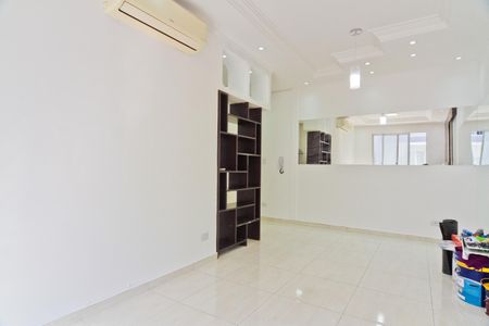 Sala de apartamento para alugar com 2 quartos, 50m² em Jardim do Tiro, São Paulo