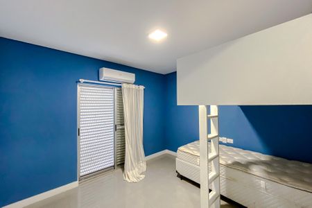 Apartamento à venda com 205m², 3 quartos e 2 vagas Apartamento à venda com 205m², 3 quartos e 2 vagasQuarto 2 - Suíte