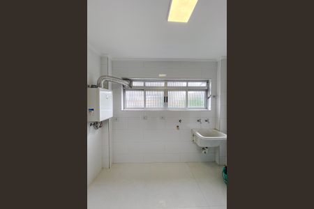 Apartamento à venda com 205m², 3 quartos e 2 vagas Apartamento à venda com 205m², 3 quartos e 2 vagasÁrea de Serviço