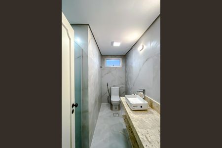 Apartamento à venda com 205m², 3 quartos e 2 vagas Apartamento à venda com 205m², 3 quartos e 2 vagasBanheiro